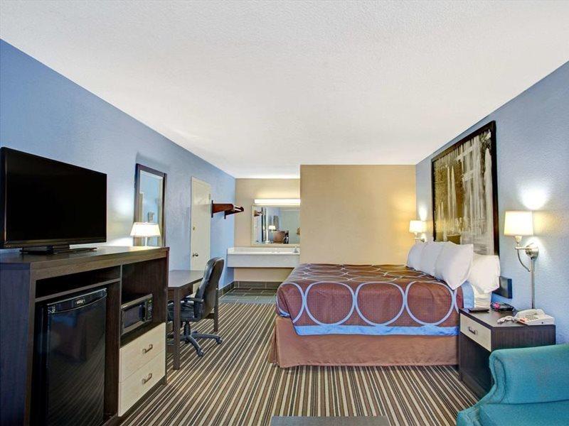 ซูเปอร์ 8 บาย วินด์แฮม เมมฟิส/ดาวน์ทาวน์/เกรซแลนด์ แอเรีย Hotel ภายนอก รูปภาพ