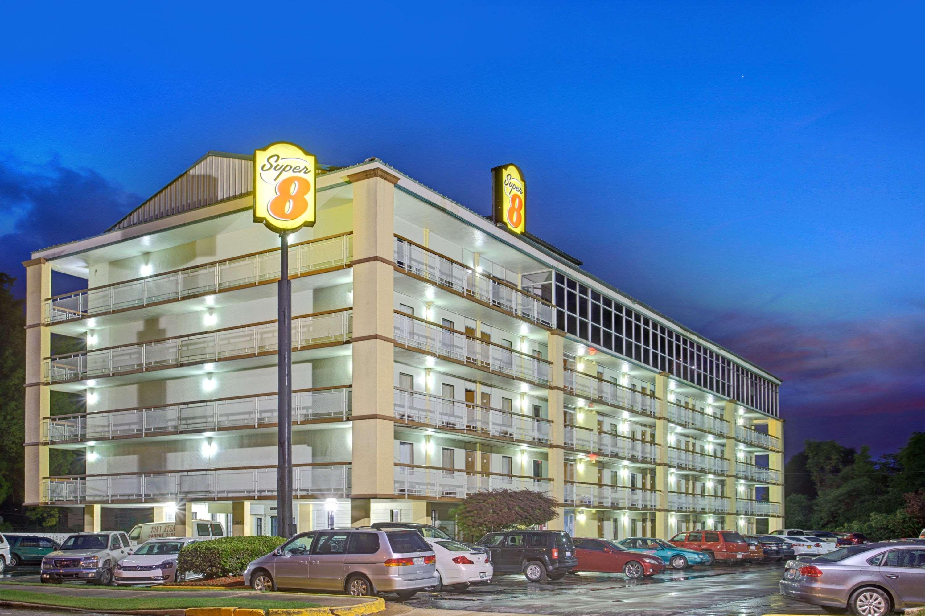 ซูเปอร์ 8 บาย วินด์แฮม เมมฟิส/ดาวน์ทาวน์/เกรซแลนด์ แอเรีย Hotel ภายนอก รูปภาพ