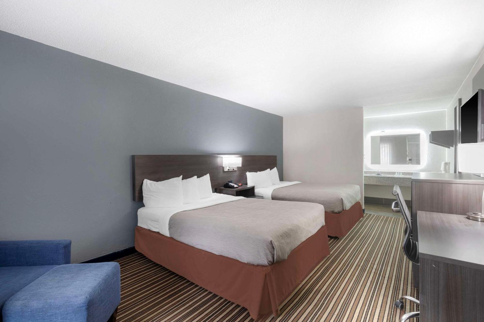 ซูเปอร์ 8 บาย วินด์แฮม เมมฟิส/ดาวน์ทาวน์/เกรซแลนด์ แอเรีย Hotel ภายนอก รูปภาพ