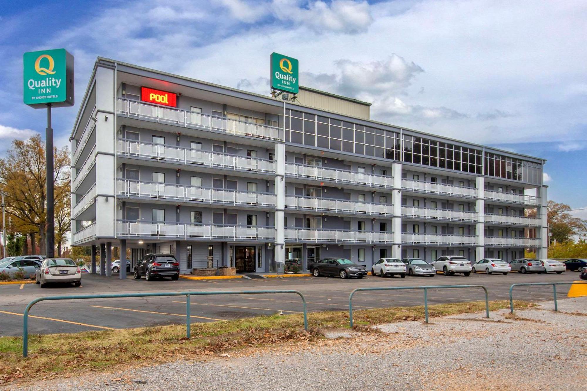 ซูเปอร์ 8 บาย วินด์แฮม เมมฟิส/ดาวน์ทาวน์/เกรซแลนด์ แอเรีย Hotel ภายนอก รูปภาพ